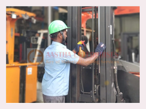 Forklift AMC Providers in Pune | Aastha Enterprises 